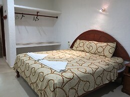 Holmar Hotel