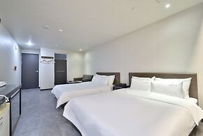 Platinum Hotel
