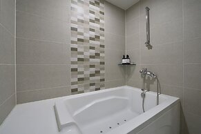 Platinum Hotel