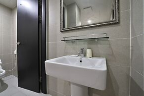 Platinum Hotel