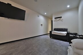 Platinum Hotel