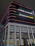 Platinum Hotel