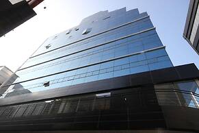 Platinum Hotel