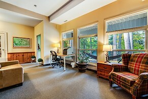 Muskoka Waterfront Retreat