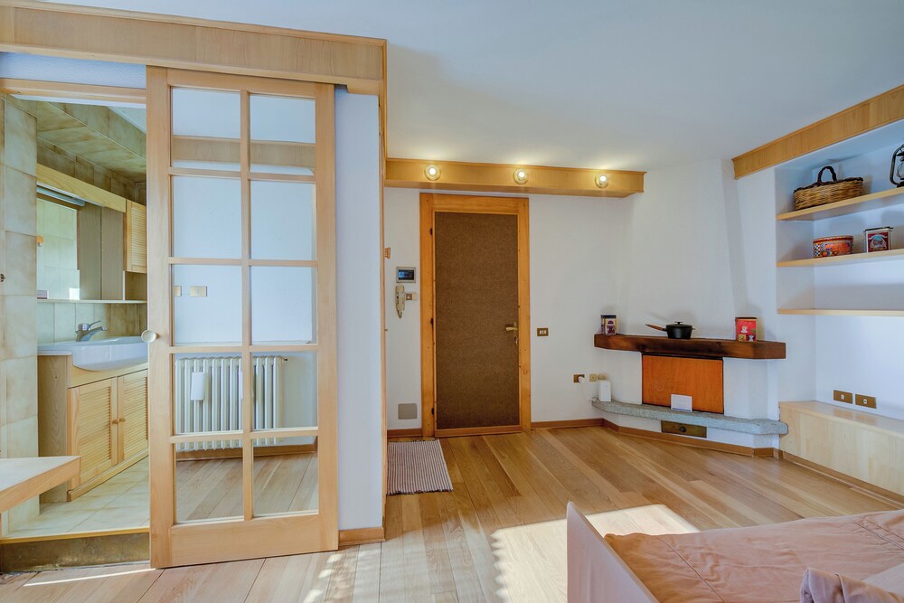 Monterosa Cozy Apartment 200m From Ski