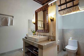 Alam Anda Ocean Front Resort & Spa