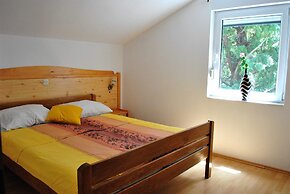 Apartments Šušnjara