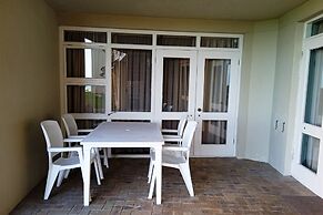 First Group Brookes Hill Suites