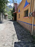 POSADA BUGAMBILIAS