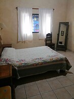 POSADA BUGAMBILIAS