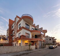 Travelholic Residence Golden Gates