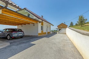 Pool & Whirlpool Art Villas