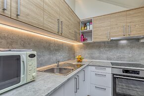 Pool & Whirlpool Art Villas