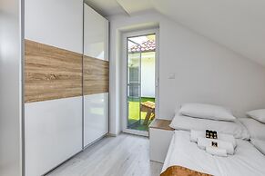 Pool & Whirlpool Art Villas