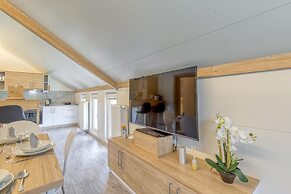 Pool & Whirlpool Art Villas
