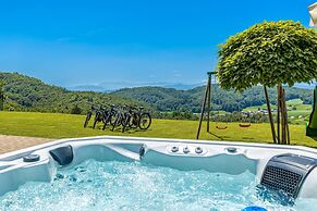 Pool & Whirlpool Art Villas