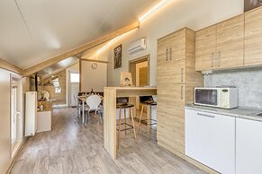 Pool & Whirlpool Art Villas