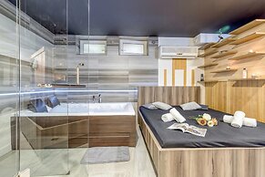 Pool & Whirlpool Art Villas