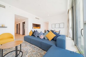 KOHH – 3BR in Downtown Views