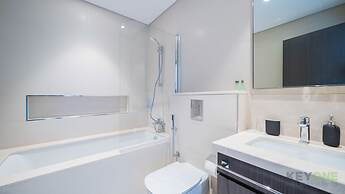 KOHH – 3BR in Downtown Views