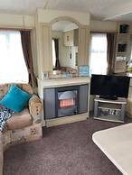 Lovely 2 Bedroom Static Caravan Brean, Somerset