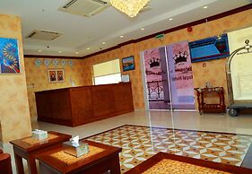 Royal Hotel