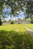 2 Bed Suite With Tea/coffee Making Facilities