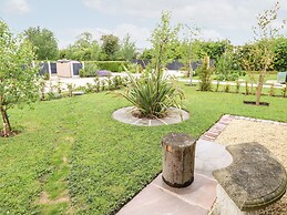 Buttercup Lodge