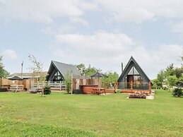 Buttercup Lodge