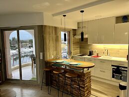 Studio moderne - Port de Mandelieu - Proche Mer -