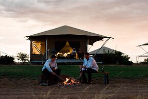 Mitchell Grass Retreat