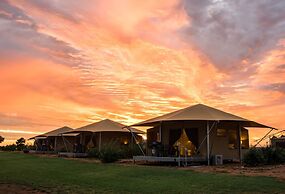 Mitchell Grass Retreat