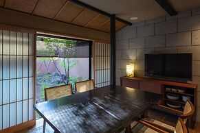 Rinn Machiya Kuon