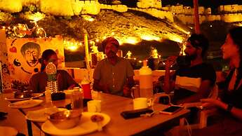 Wonbin Safari Hotel