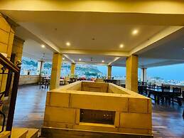 Wonbin Safari Hotel