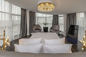 St.Palace hotel