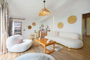 Qinn Hotels