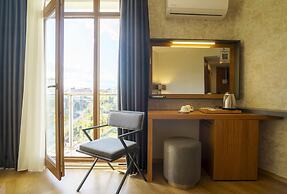 Qinn Hotels