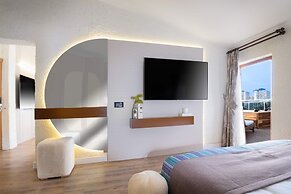 Qinn Hotels