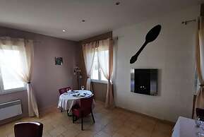 Est Garden Hotel