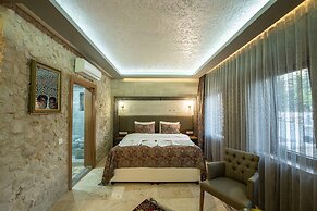 Ahiyan Hotel