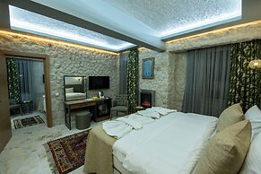 Ahiyan Hotel
