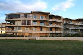 Lagoon Beach 302A by HostAgents
