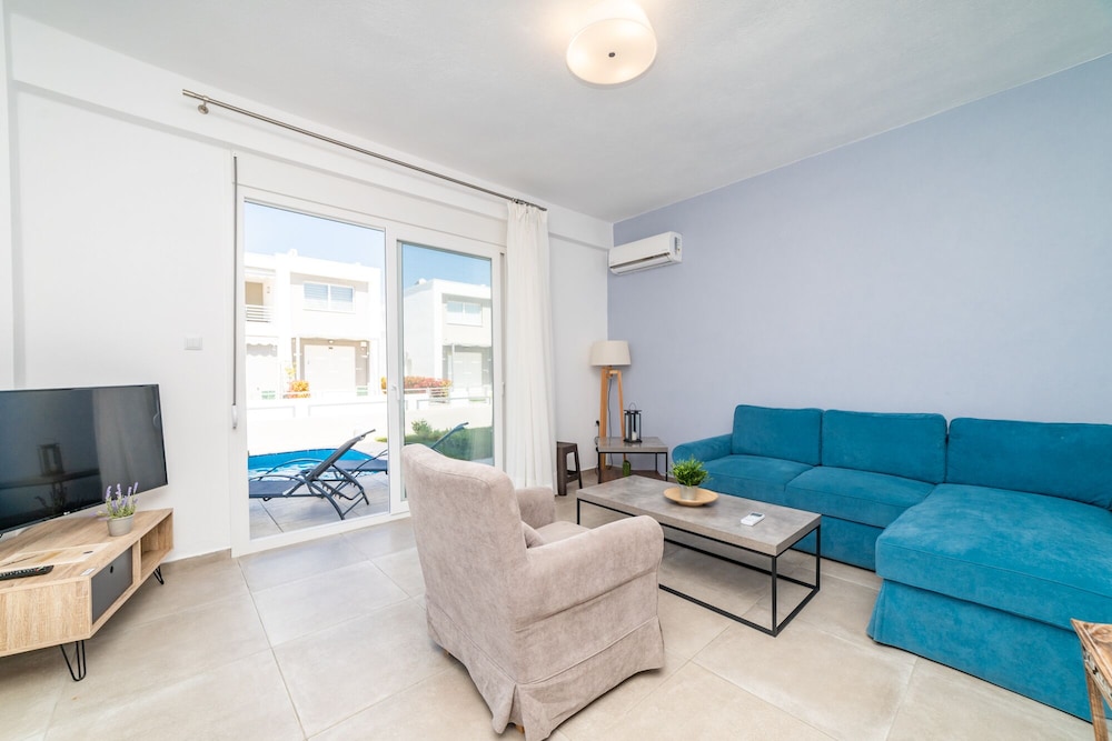 Thalassa & Thalassa Prive Residential Complexes