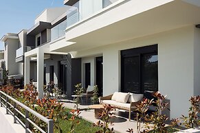 Thalassa & Thalassa Prive Residential Complexes