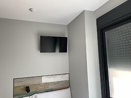 Hey Rooms