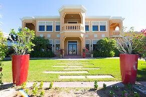 Prvt Pool amp Beach in Luxury Palm Jumeirah Villa