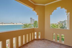 Prvt Pool amp Beach in Luxury Palm Jumeirah Villa