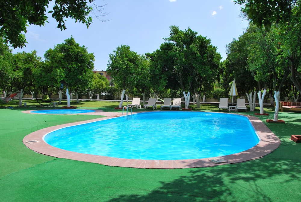 Castle Park Hotel