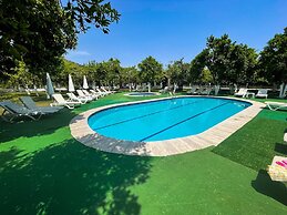 Castle Park Hotel